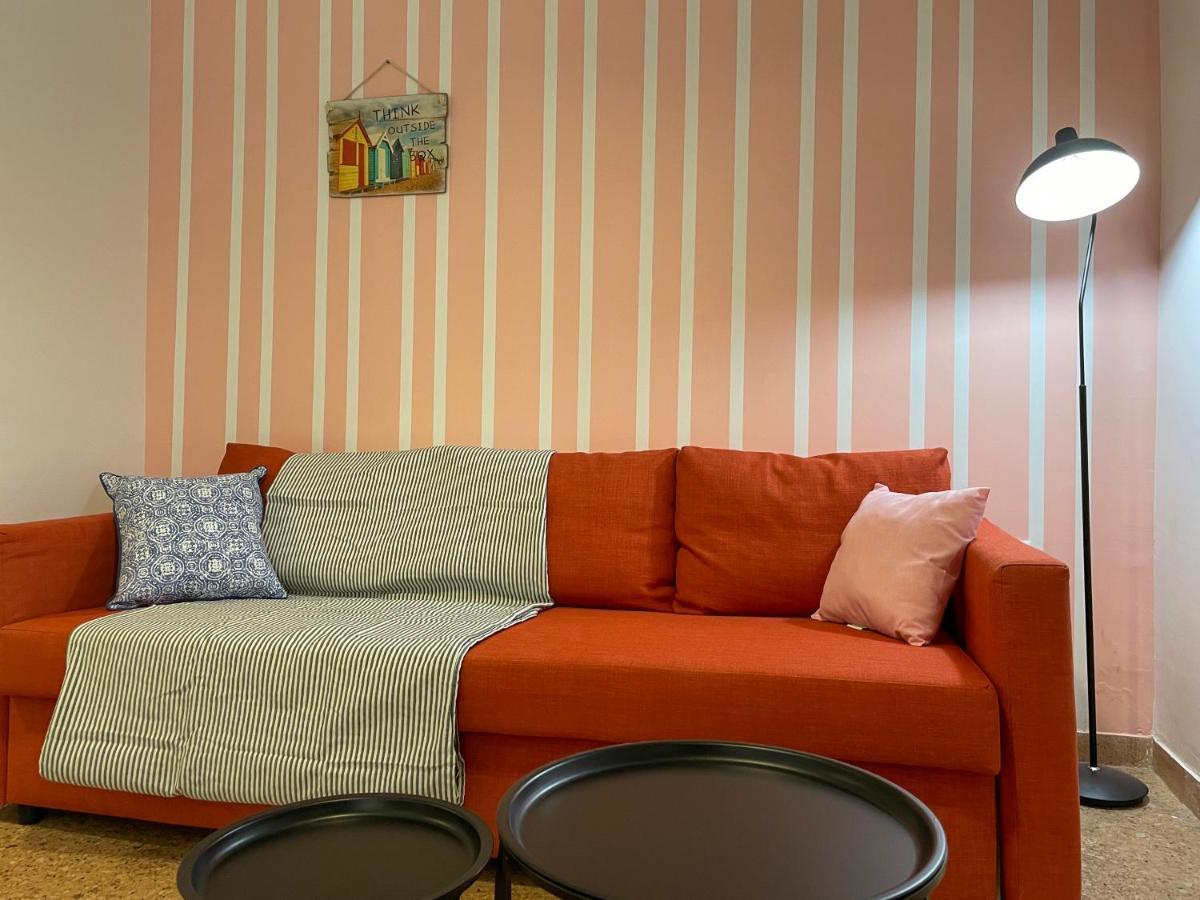 Soho Vibrant 55Sqm Apt In Атина Екстериор снимка